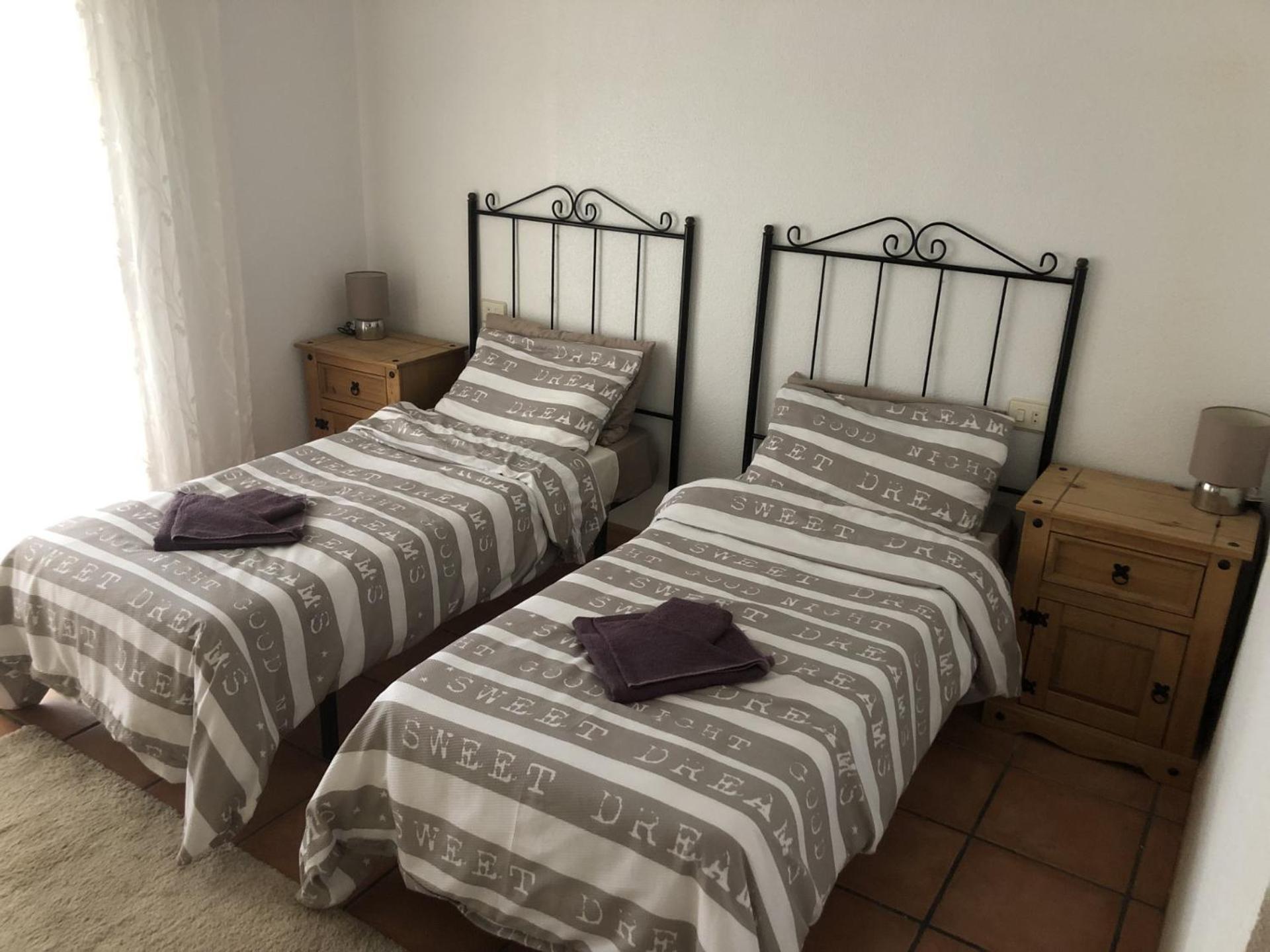 Puerto De Mazarron Large House With Roof Terrace & Sea Views-5 Guests Have 3 Bedrooms & 1 To 4 Guests Have 2 Bedrooms Екстер'єр фото